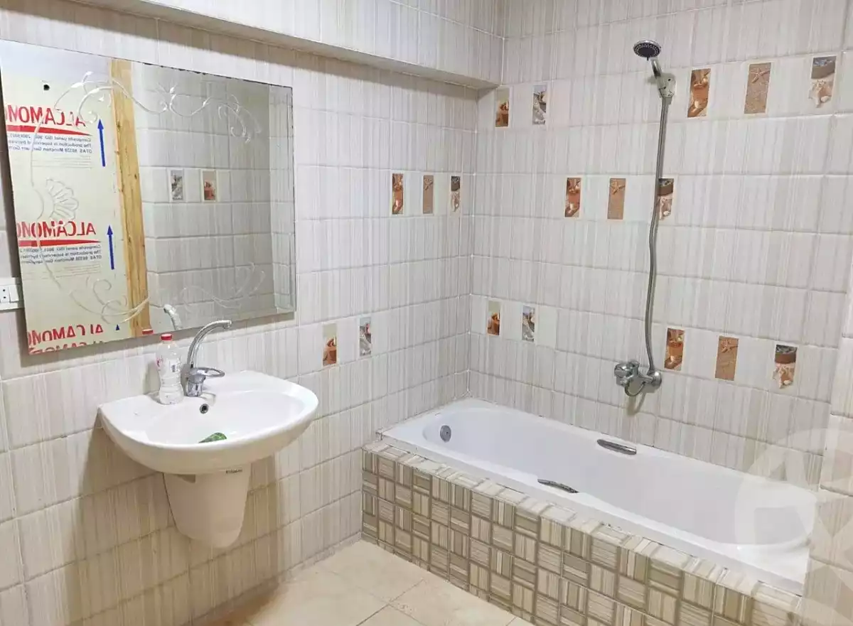 https://aqarmap.com.eg/en/listing/7186717-for-rent-alexandria-el-montazah