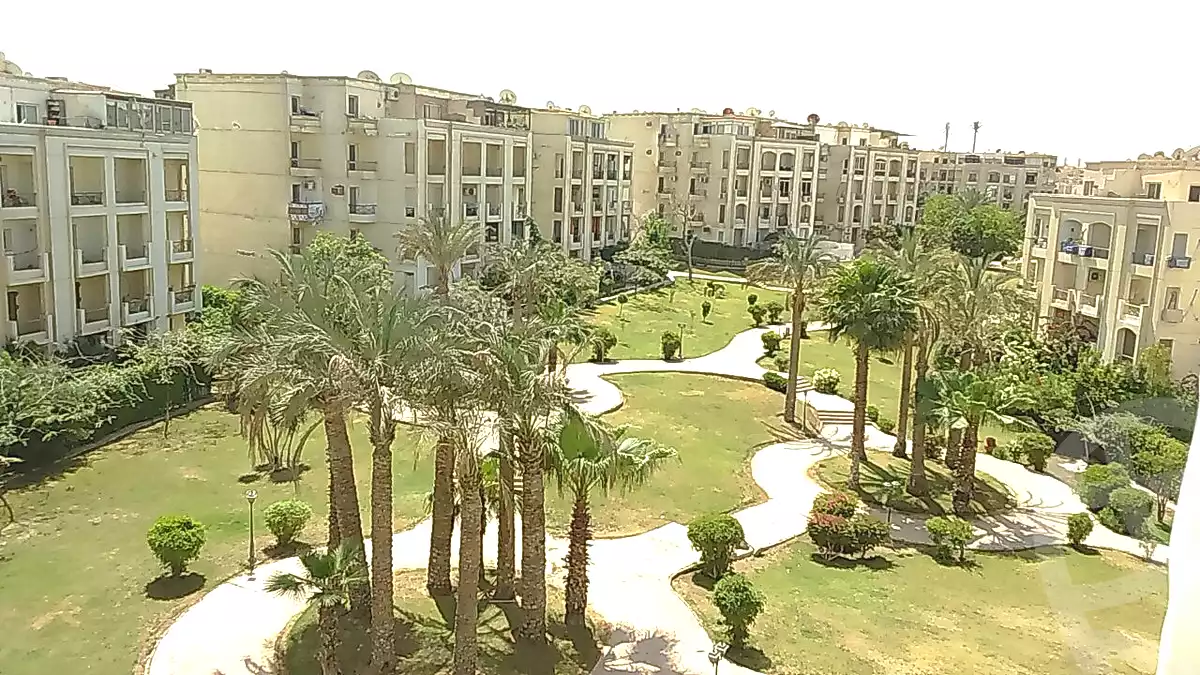 https://aqarmap.com.eg/ar/listing/7187038-for-sale-cairo-el-sheikh-zayed-city-compounds-hadayek-el-mohandiseen