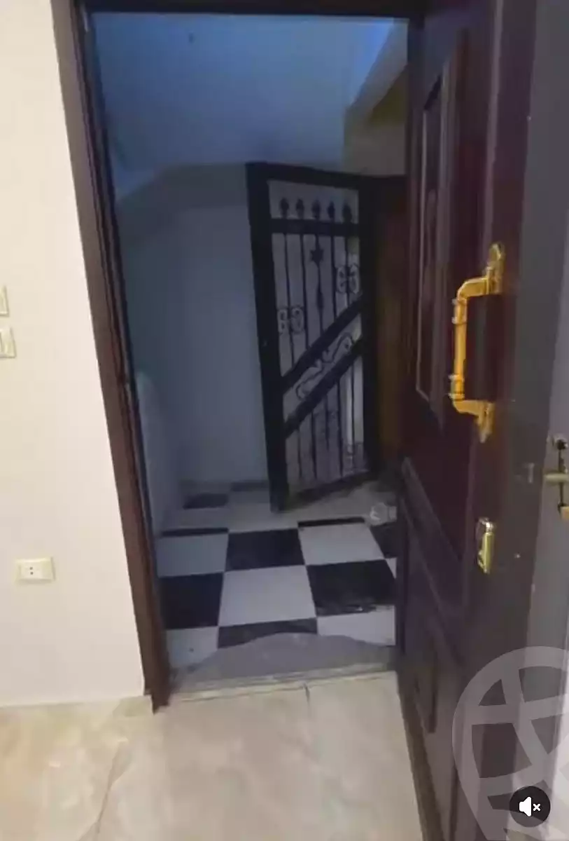 https://aqarmap.com.eg/en/listing/7187262-for-sale-alexandria-al-agamy-el-hanouvel-el-warsha-st