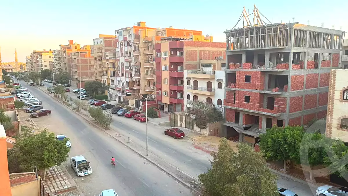 https://aqarmap.com.eg/ar/listing/7187305-for-sale-cairo-6th-of-october-el-ahyaa-neighborhood-4th-writers-union-rd