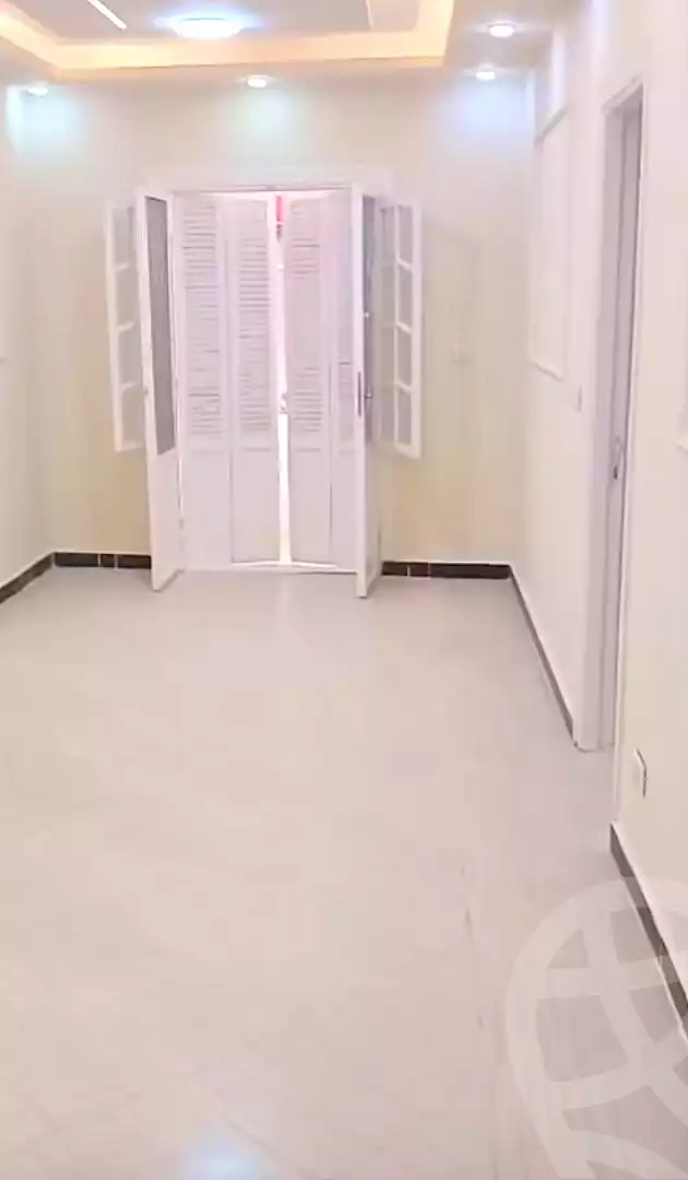 https://aqarmap.com.eg/en/listing/7187403-for-sale-alexandria-al-agamy-el-hanouvel-radwan-st