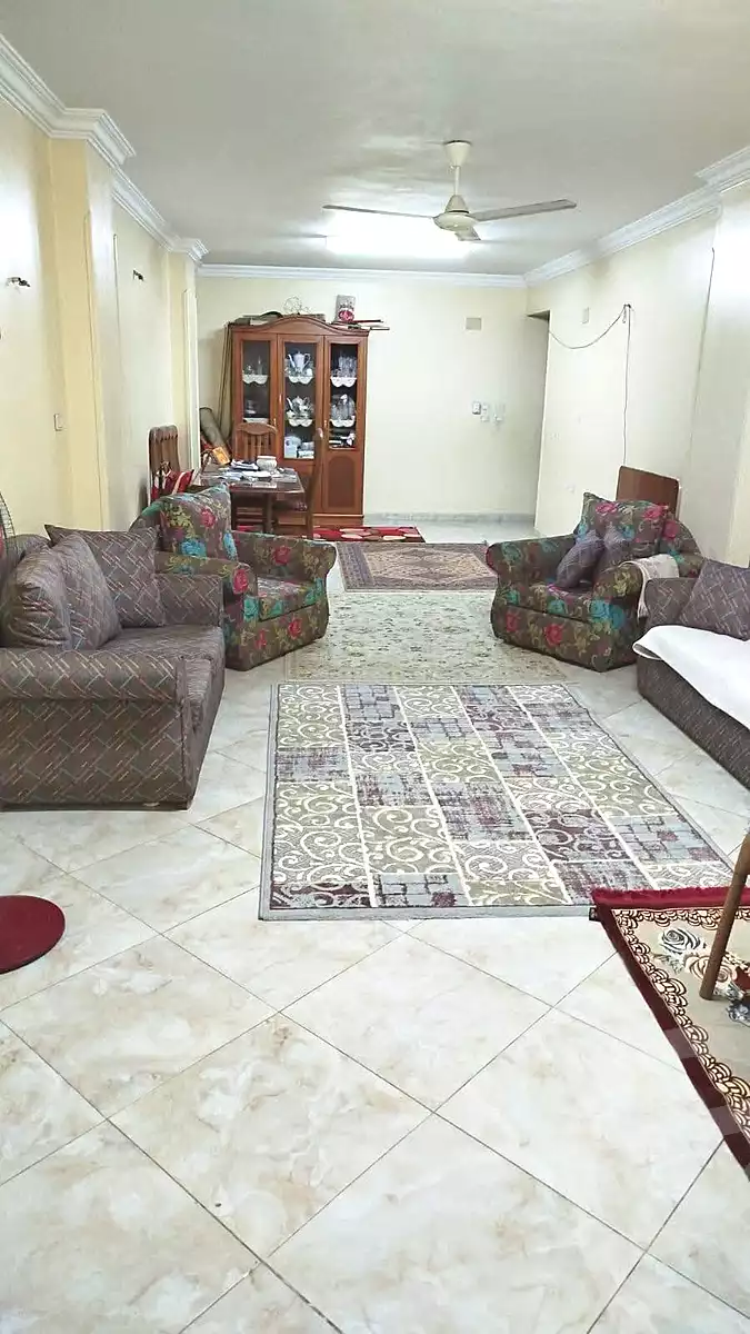 https://aqarmap.com.eg/ar/listing/7187449-for-sale-cairo-helwan-helwan-el-sharkeya-gaafar-st