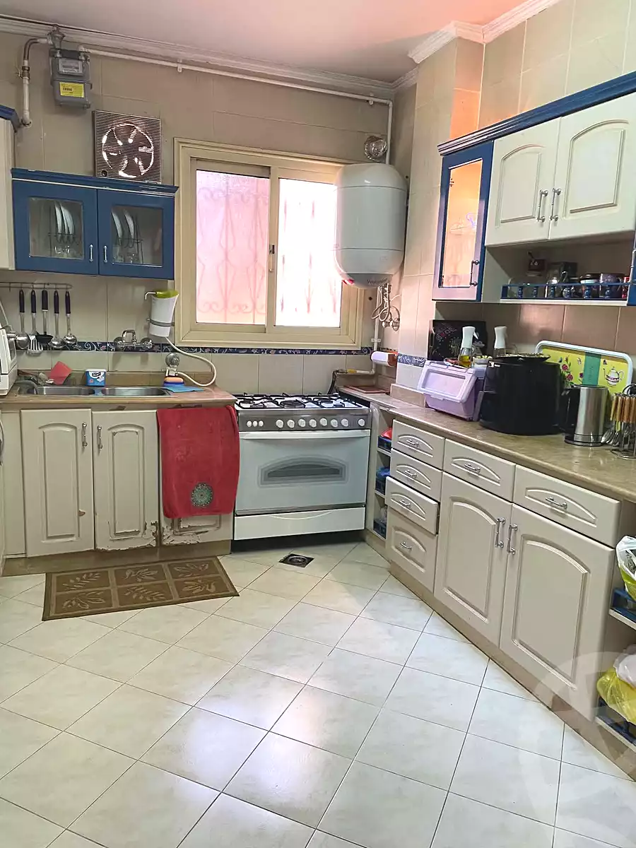 https://aqarmap.com.eg/ar/listing/7187812-for-rent-cairo-6th-of-october-el-hay-el-motamyz-first-touristic-village-el-shaheed-mohammed-abdul-latif-alshimi-st