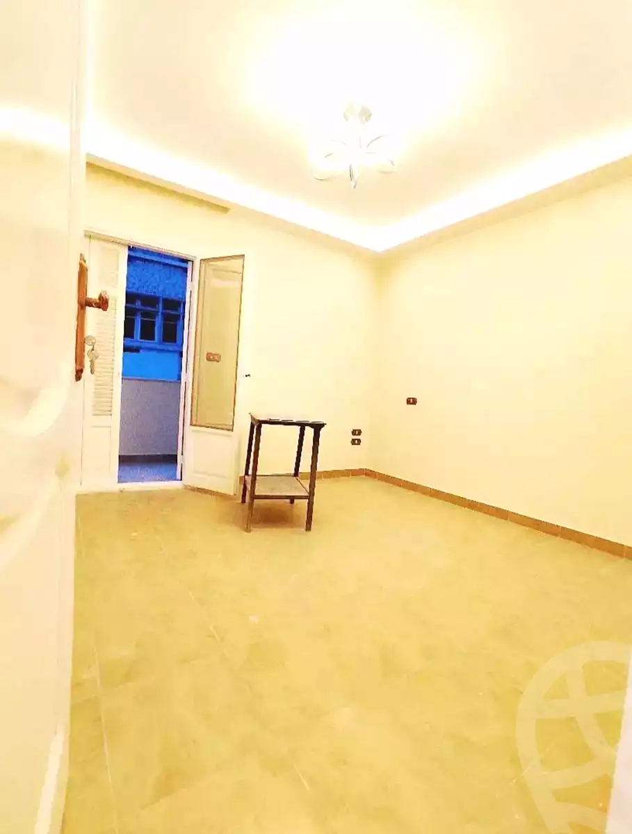 https://aqarmap.com.eg/ar/listing/7187960-for-sale-alexandria-sydy-bshr-sydy-bshr-bhry-khalil-hamada-st