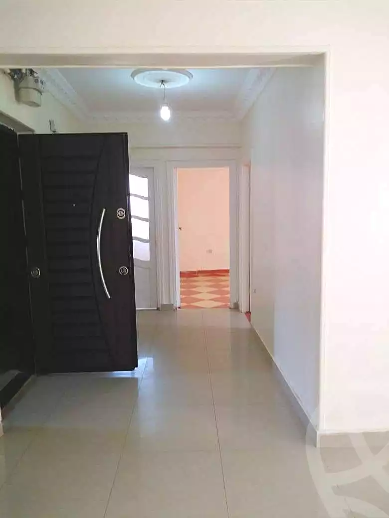 https://aqarmap.com.eg/ar/listing/7188149-for-rent-alexandria-miami-shr-jml-bd-lnsr