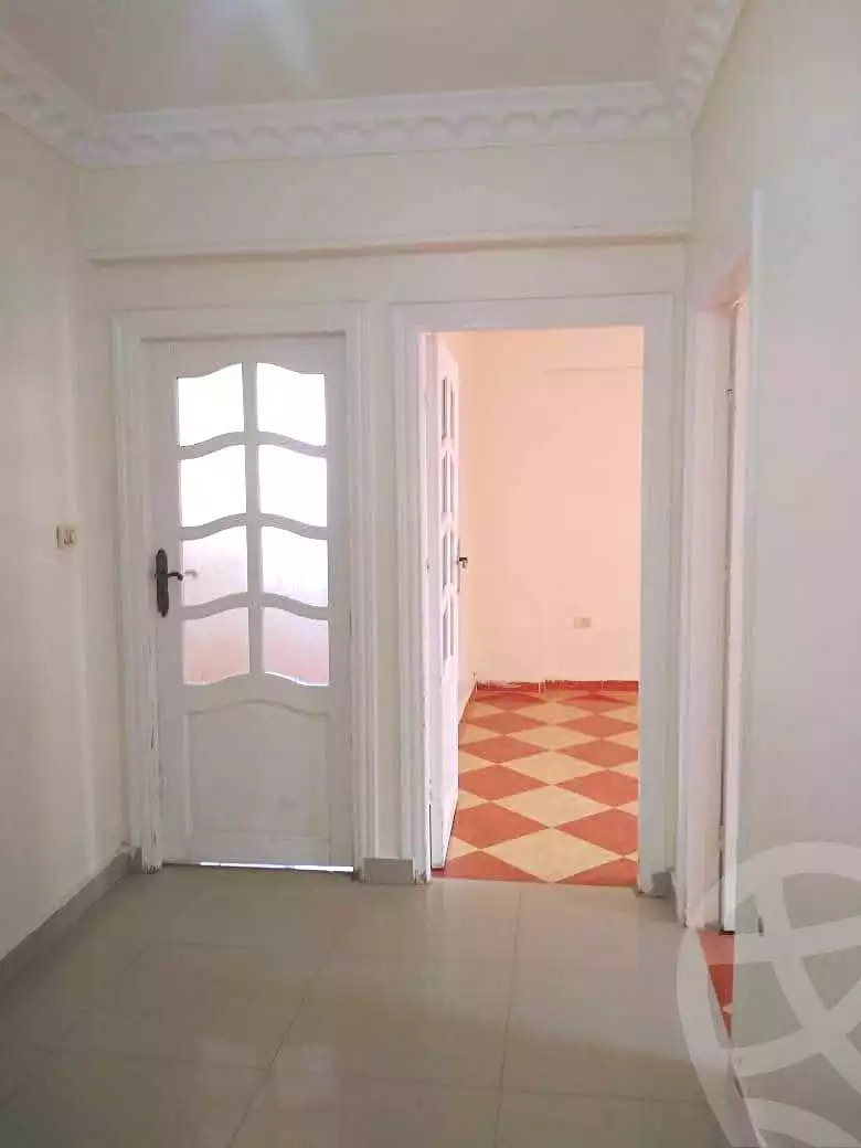 https://aqarmap.com.eg/ar/listing/7188149-for-rent-alexandria-miami-shr-jml-bd-lnsr