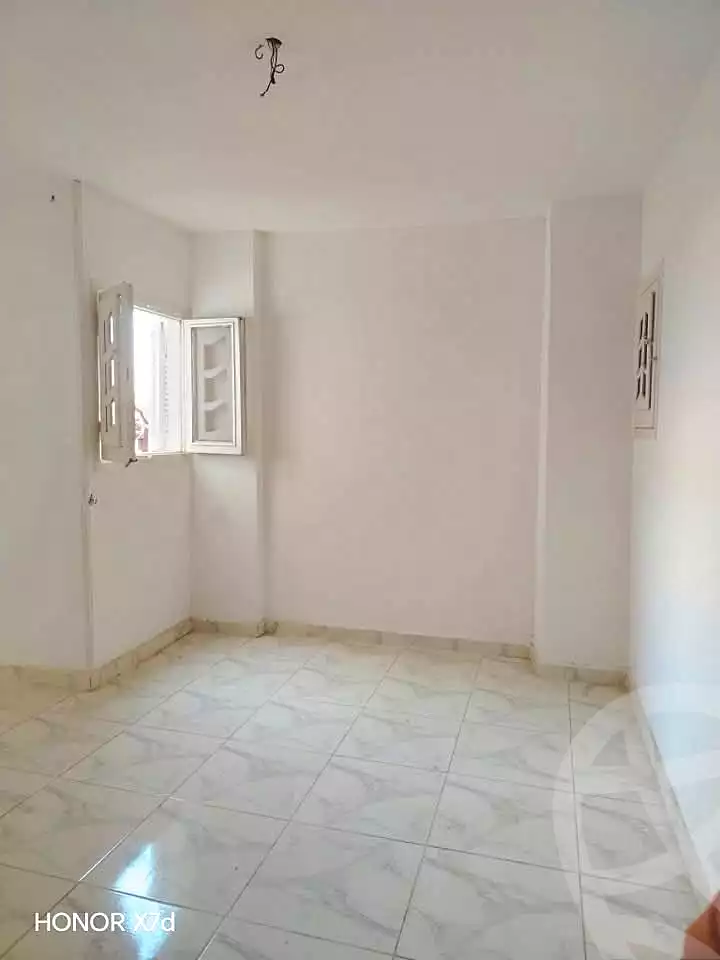 https://aqarmap.com.eg/ar/listing/7188207-for-rent-alexandria-al-agamy-el-hanouvel-yathreb-st
