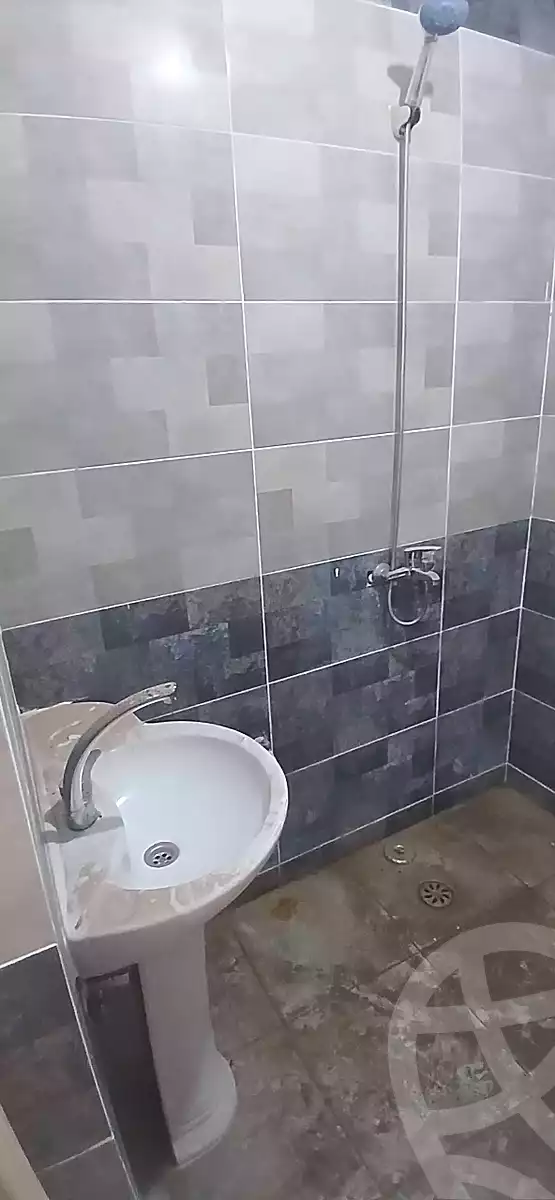 https://aqarmap.com.eg/en/listing/7188370-for-sale-alexandria-al-agamy-el-hanouvel-el-zahraa-city-st