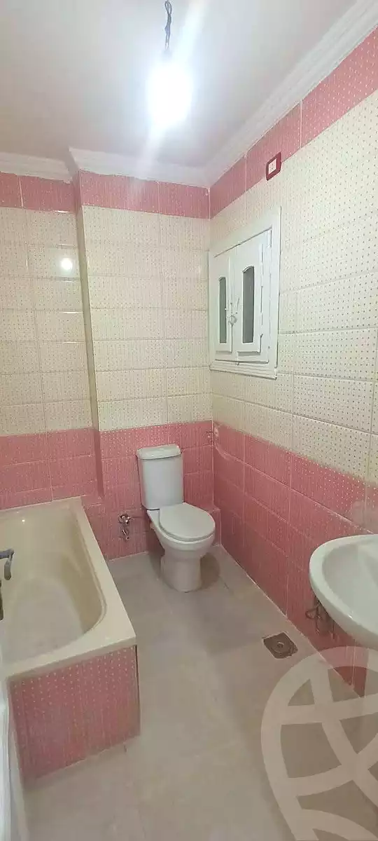 https://aqarmap.com.eg/ar/listing/7188404-for-sale-alexandria-al-agamy-bw-ywsf