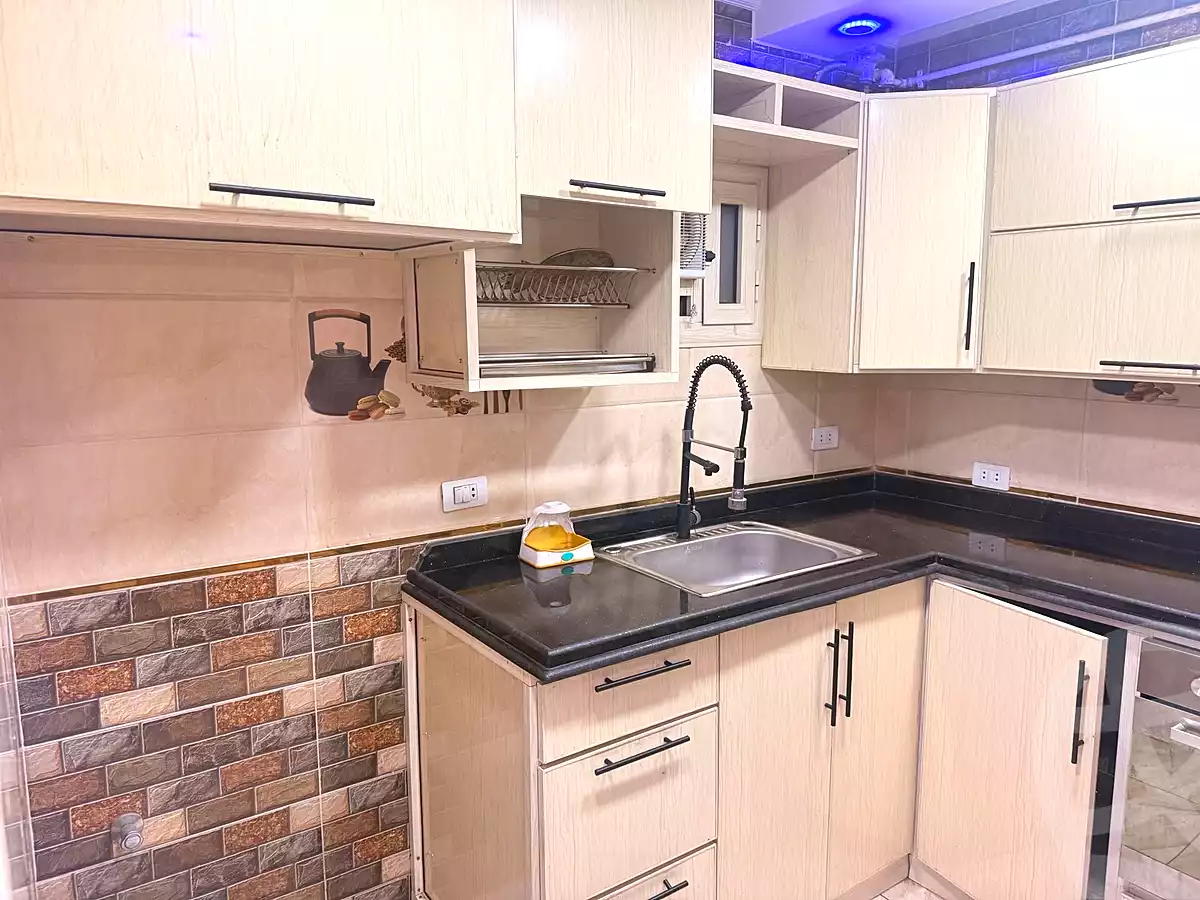 https://aqarmap.com.eg/ar/listing/7188525-for-sale-alexandria-sydy-bshr-sydy-bshr-bhry-shr-khld-bn-lwlyd