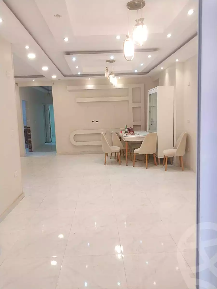 https://aqarmap.com.eg/ar/listing/7188849-for-sale-cairo-helwan-kwrnysh-hlwn