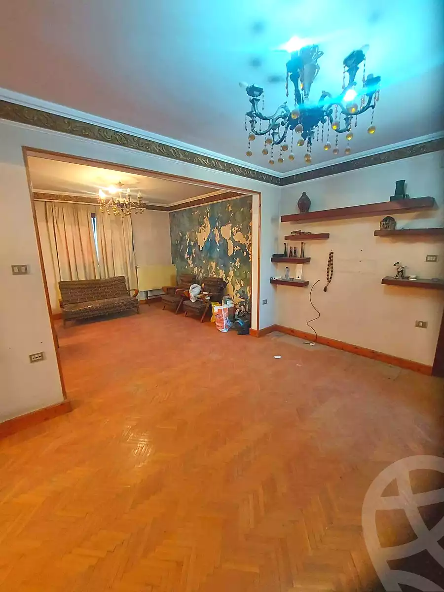 https://aqarmap.com.eg/en/listing/7188948-for-sale-cairo-helwan-helwan-el-sharkeya-borhan-st