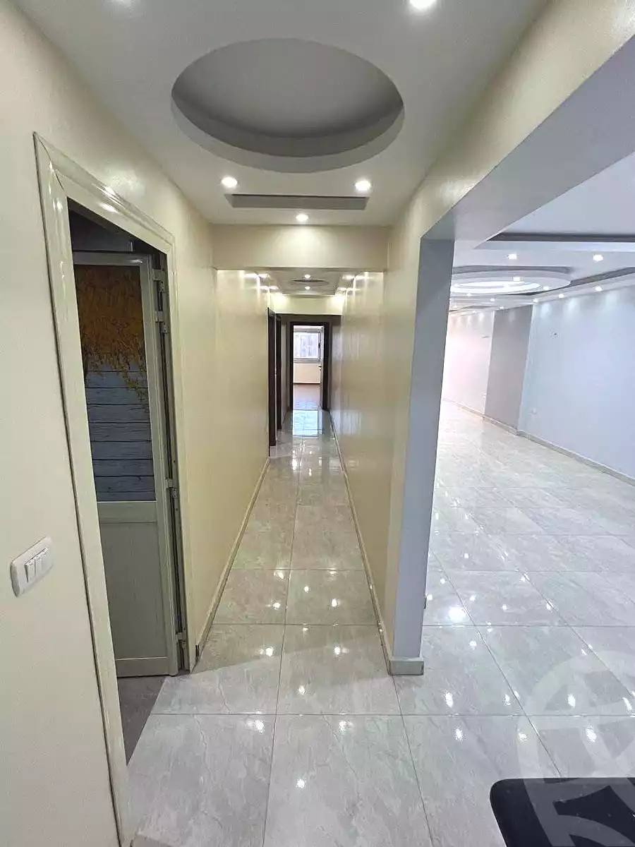 https://aqarmap.com.eg/ar/listing/7188949-for-rent-cairo-helwan-mostafa-fahmy-st