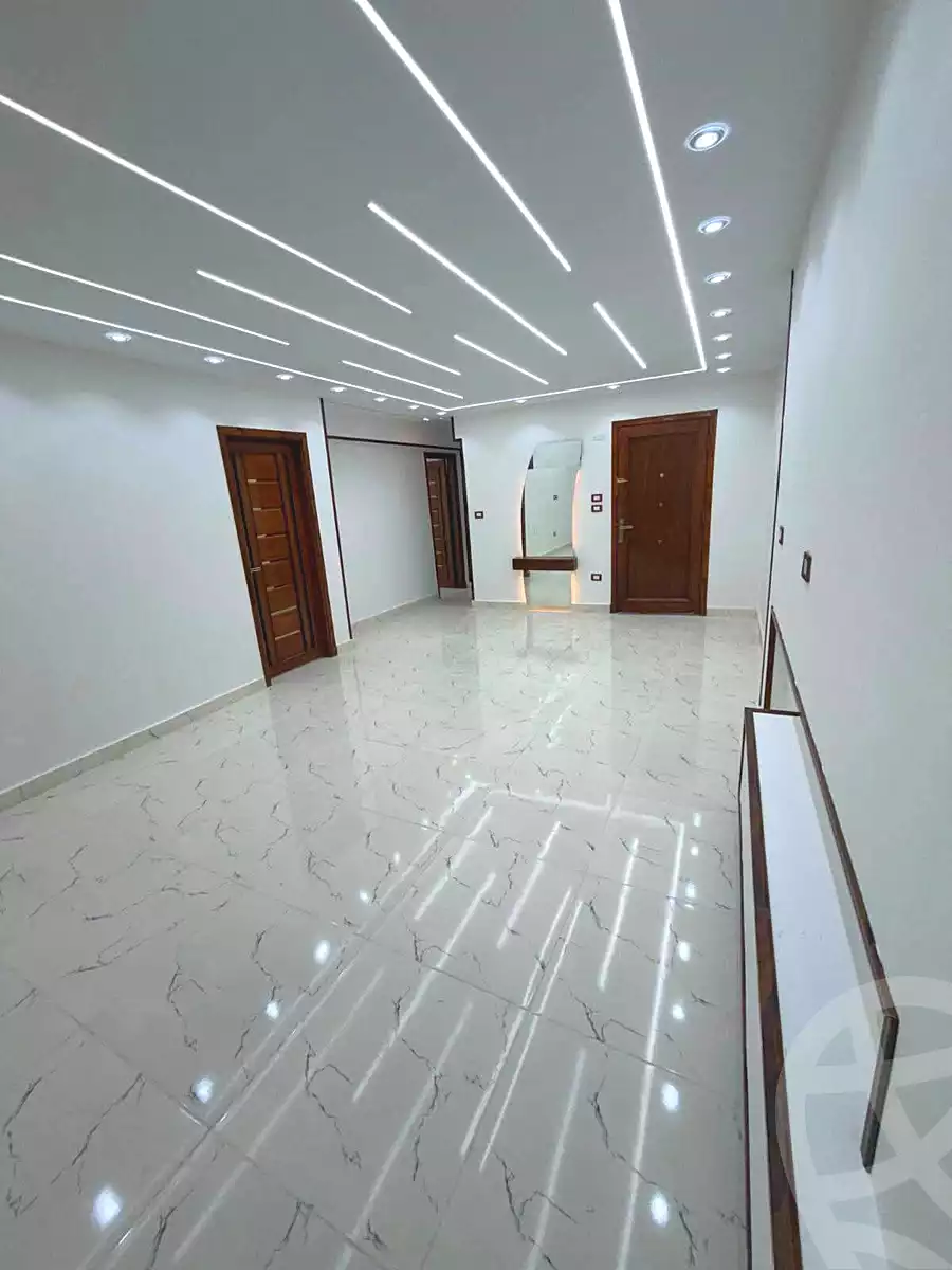 https://aqarmap.com.eg/en/listing/7189051-for-sale-alexandria-lsywf-el-falki
