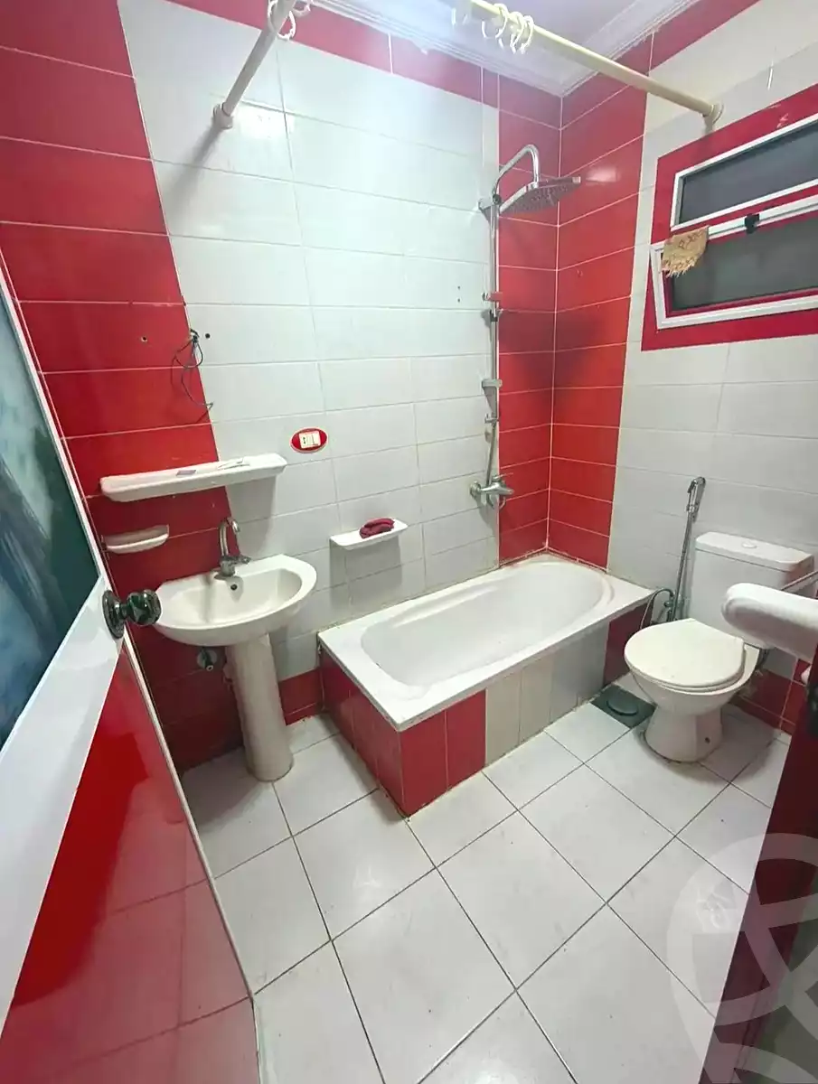 https://aqarmap.com.eg/ar/listing/7189611-for-sale-alexandria-al-agamy-lbytsh-el-reyad-st