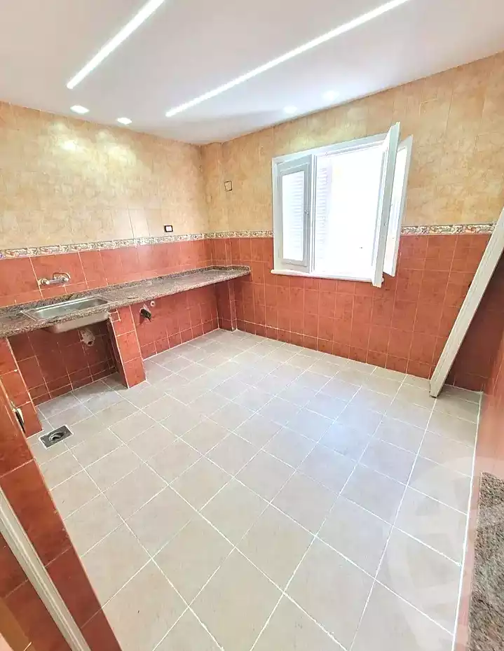https://aqarmap.com.eg/en/listing/7189831-for-sale-alexandria-al-agamy-el-kilo-21
