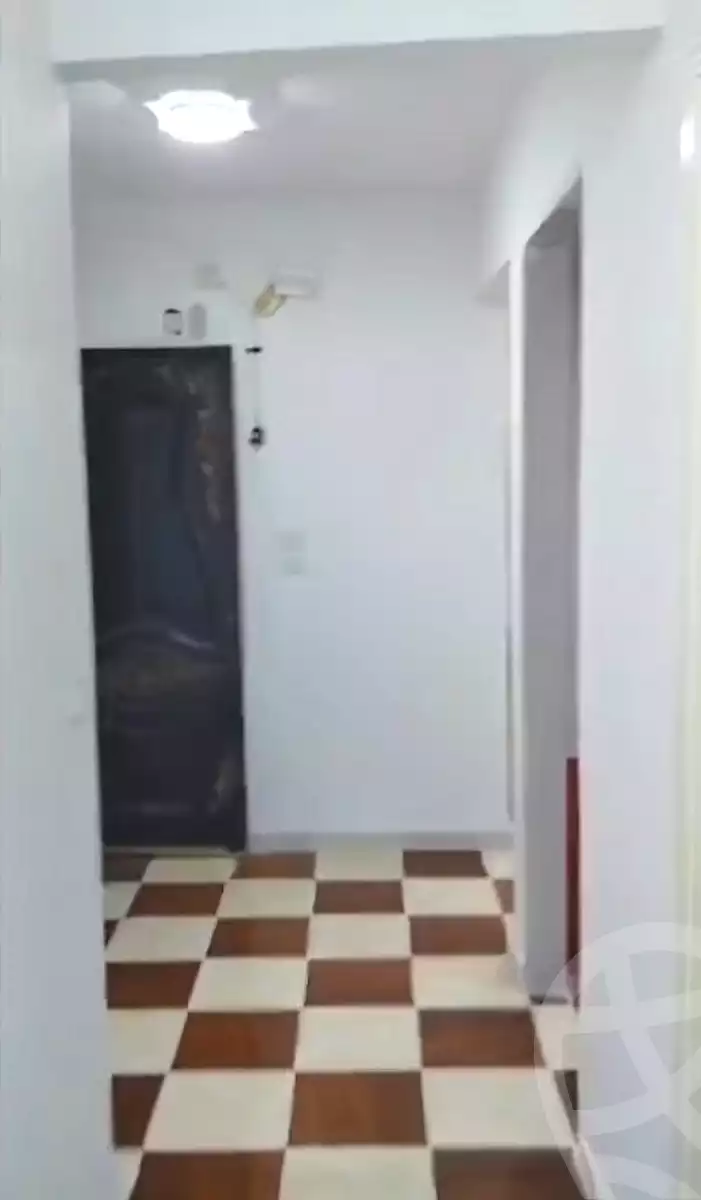 https://aqarmap.com.eg/ar/listing/7189909-for-rent-alexandria-new-miami-eskot