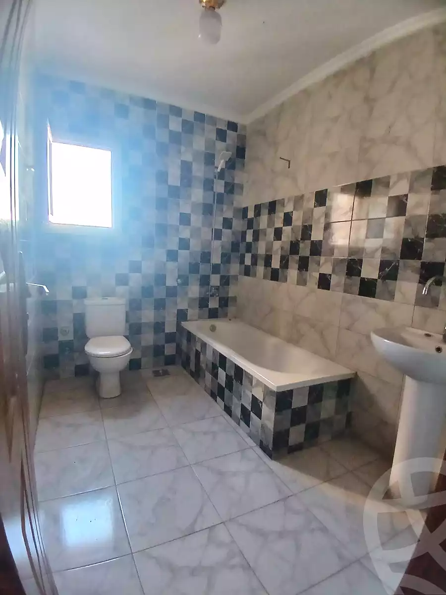 https://aqarmap.com.eg/ar/listing/7190138-for-rent-alexandria-lsywf-shamaa