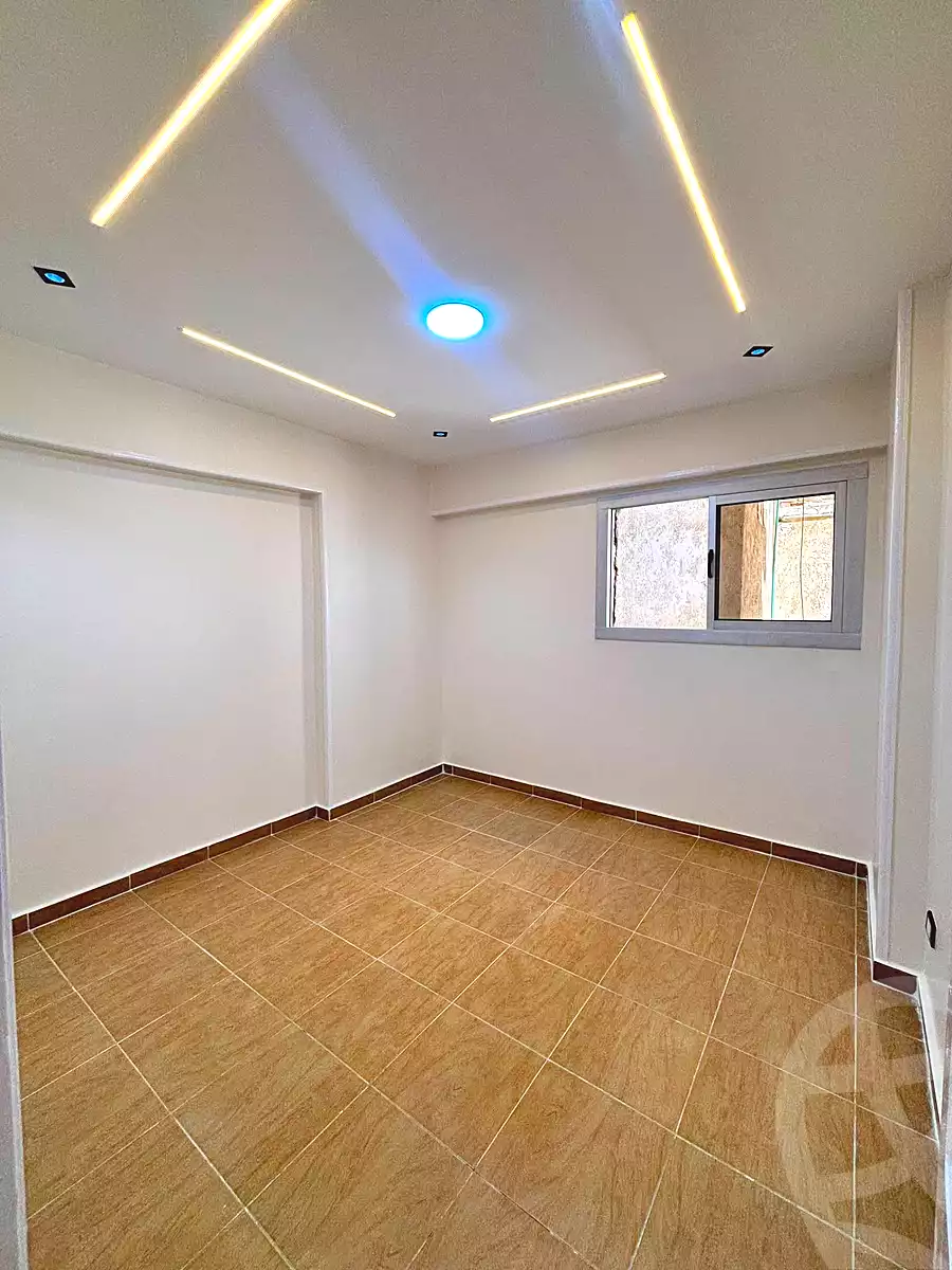 https://aqarmap.com.eg/ar/listing/7190191-for-sale-alexandria-el-asafra-shr-45
