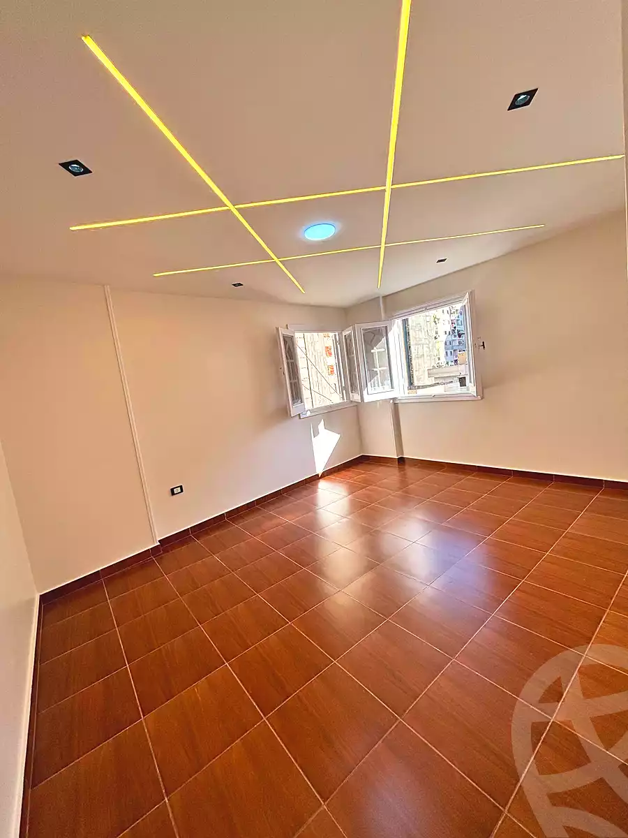 https://aqarmap.com.eg/ar/listing/7190197-for-sale-alexandria-sydy-bshr-sydy-bshr-bhry-shr-mhmwd-l-yswy