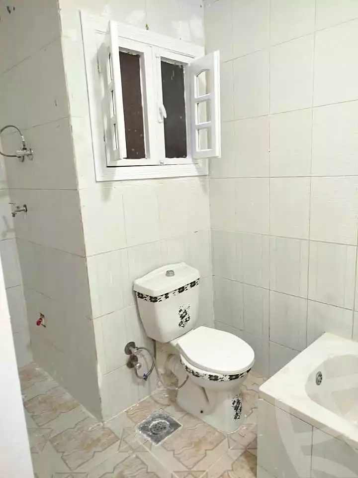 https://aqarmap.com.eg/ar/listing/7190511-for-sale-alexandria-al-agamy-bw-ywsf