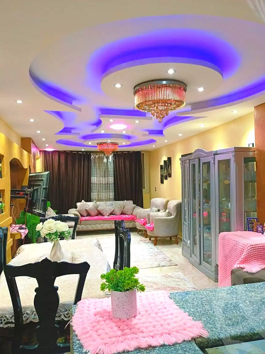 https://aqarmap.com.eg/en/listing/7190545-for-sale-cairo-helwan-hadayek-helwan-nile-corniche-st