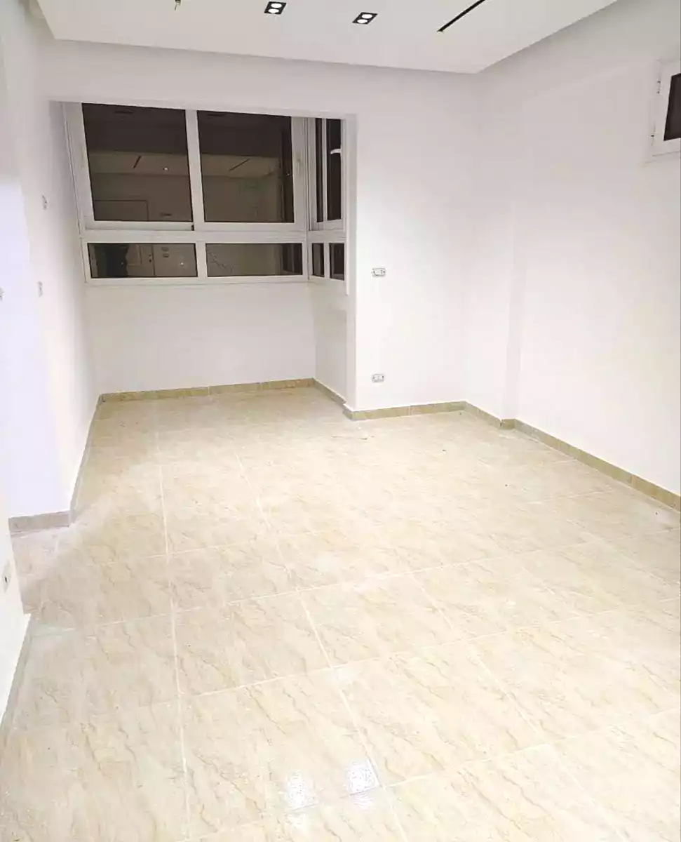 https://aqarmap.com.eg/ar/listing/7190809-for-sale-alexandria-sydy-bshr-sydy-bshr-bhry-shr-khld-bn-lwlyd