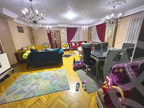 https://aqarmap.com.eg/ar/listing/7191036-for-sale-cairo-helwan-el-ezba-el-qebliah-ragheb-st