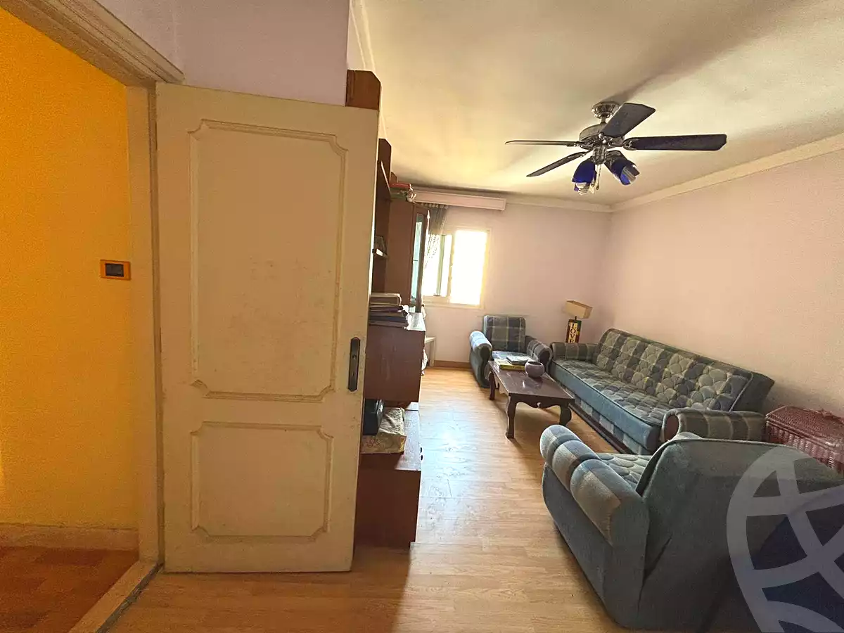 https://aqarmap.com.eg/ar/listing/7191123-for-sale-alexandria-roshdy-shr-bw-qyr-tryq-lhry