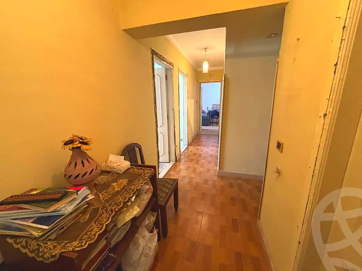 https://aqarmap.com.eg/ar/listing/7191123-for-sale-alexandria-roshdy-shr-bw-qyr-tryq-lhry