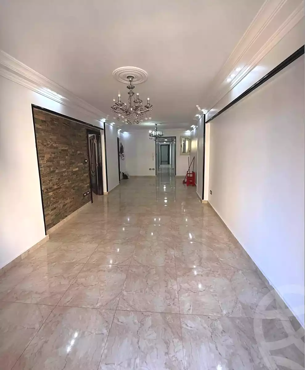https://aqarmap.com.eg/en/listing/7191234-for-sale-alexandria-el-mandara-shr-jml-bd-lnsr