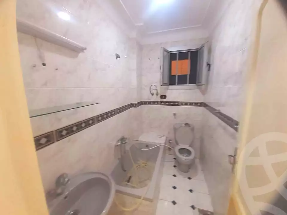 https://aqarmap.com.eg/ar/listing/7191220-for-sale-alexandria-al-agamy-shataa-el-nakheel