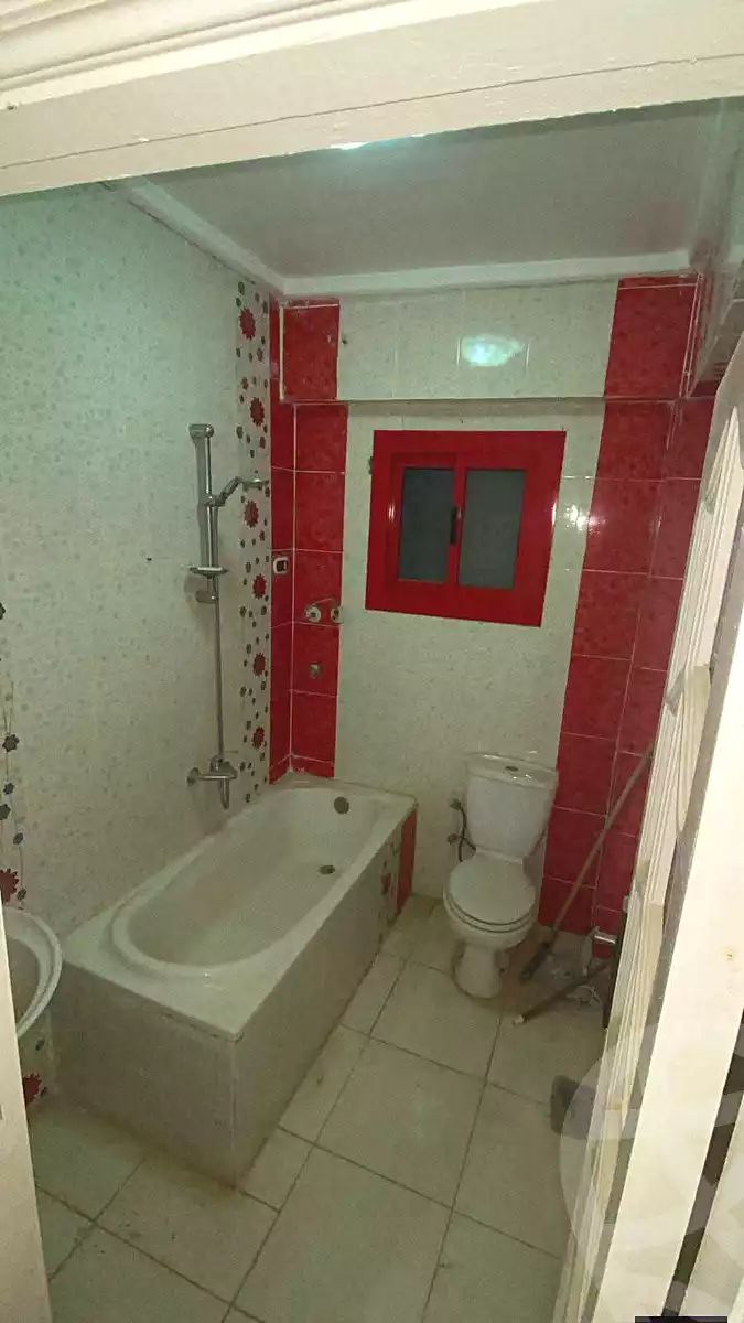 https://aqarmap.com.eg/ar/listing/7191280-for-sale-alexandria-al-agamy-lbytsh-shahr-al-assal-st