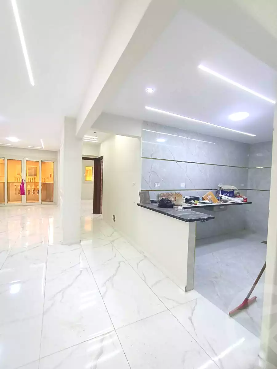 https://aqarmap.com.eg/ar/listing/7191416-for-sale-alexandria-al-agamy-bw-ywsf