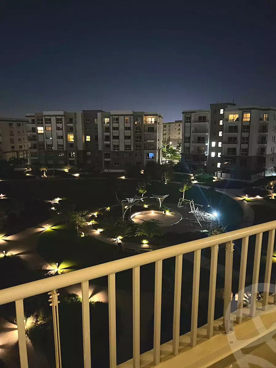 https://aqarmap.com.eg/ar/listing/7191500-for-rent-cairo-new-cairo-compounds-hyde-park-centre-ville-hyde-park