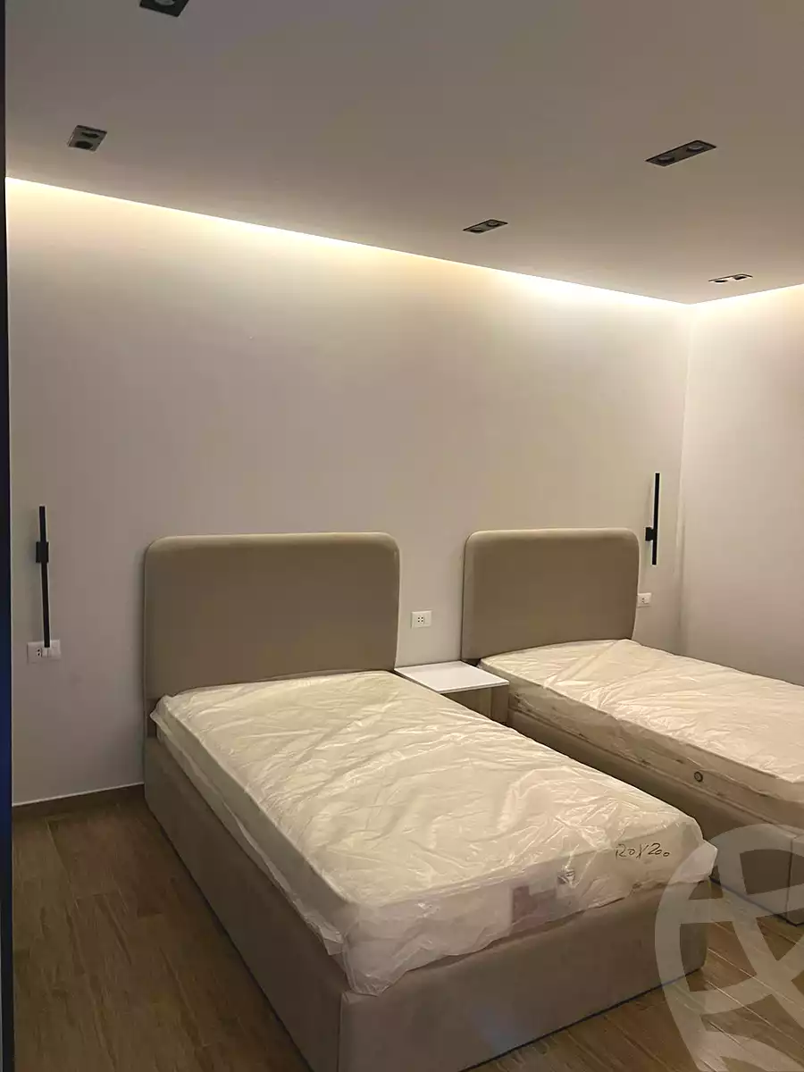https://aqarmap.com.eg/ar/listing/7191500-for-rent-cairo-new-cairo-compounds-hyde-park-centre-ville-hyde-park