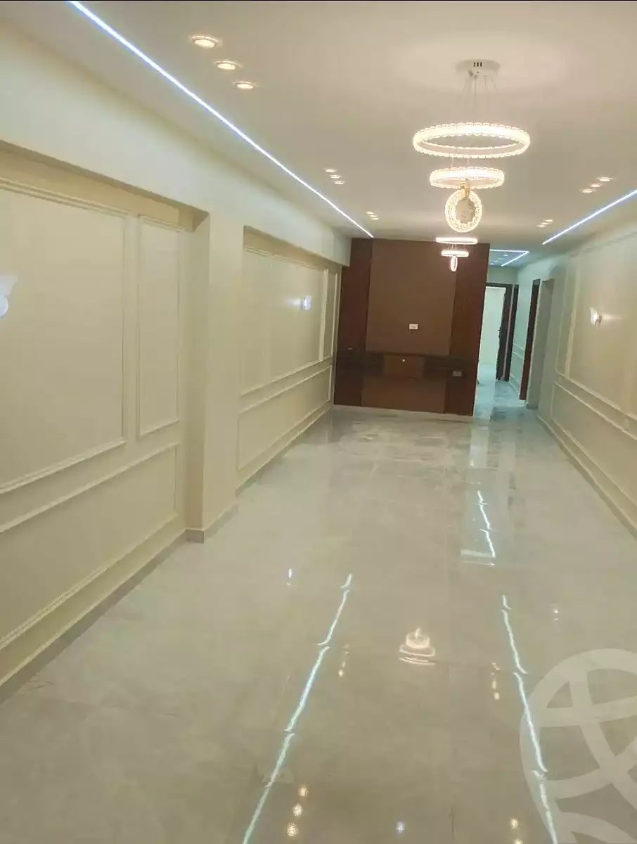 https://aqarmap.com.eg/ar/listing/7191584-for-sale-alexandria-al-agamy-el-hanouvel
