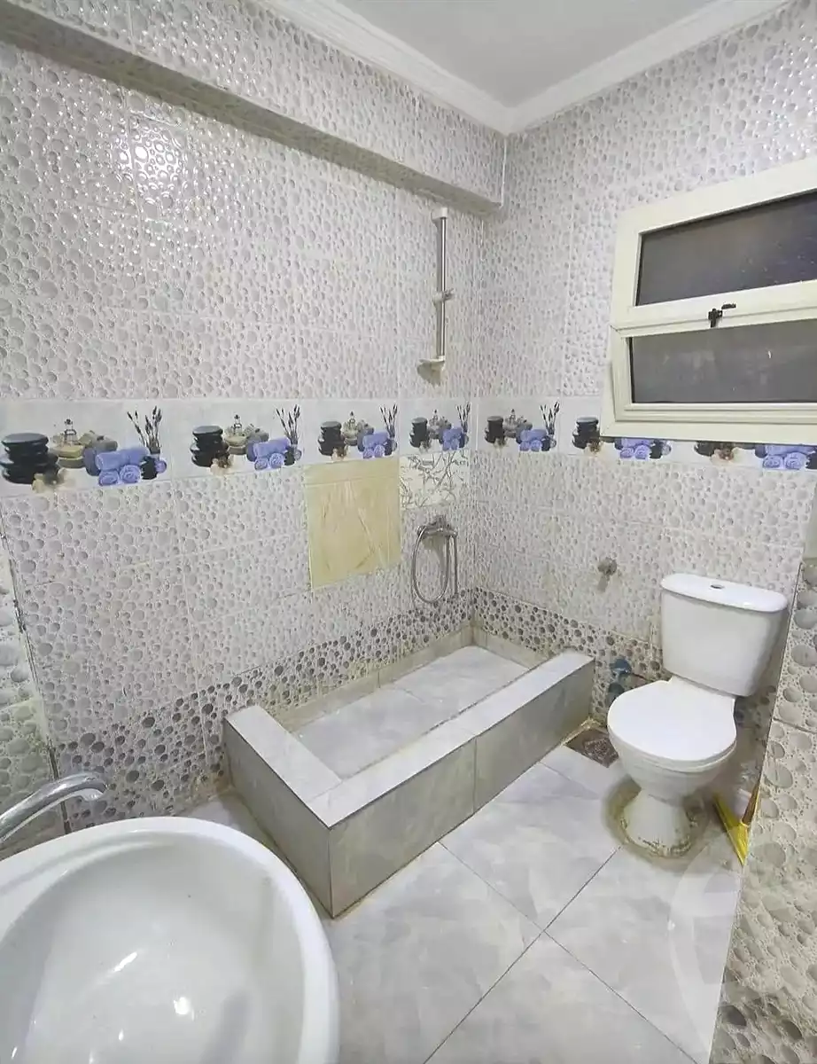 https://aqarmap.com.eg/en/listing/7191888-for-sale-alexandria-el-asafra-l-sfr-bhry