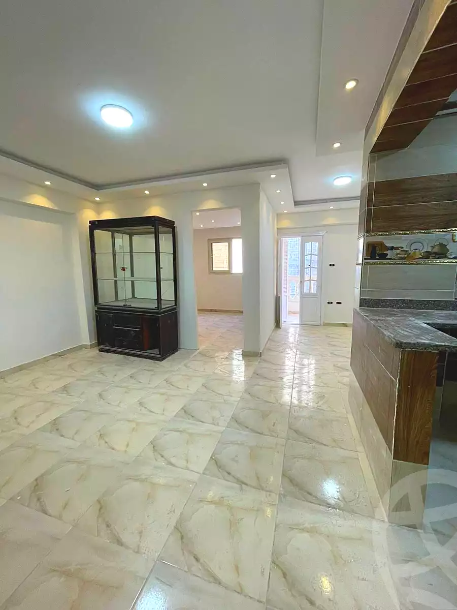 https://aqarmap.com.eg/ar/listing/7191962-for-sale-alexandria-new-miami-street-10