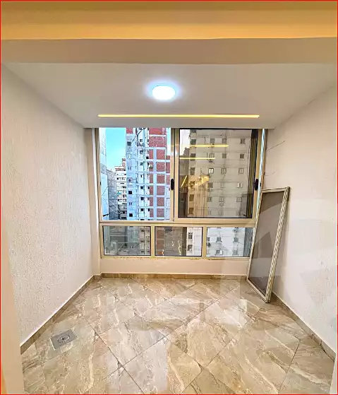 https://aqarmap.com.eg/ar/listing/7192044-for-sale-alexandria-sydy-bshr-sydy-bshr-bhry-mohamed-el-srafi-st.