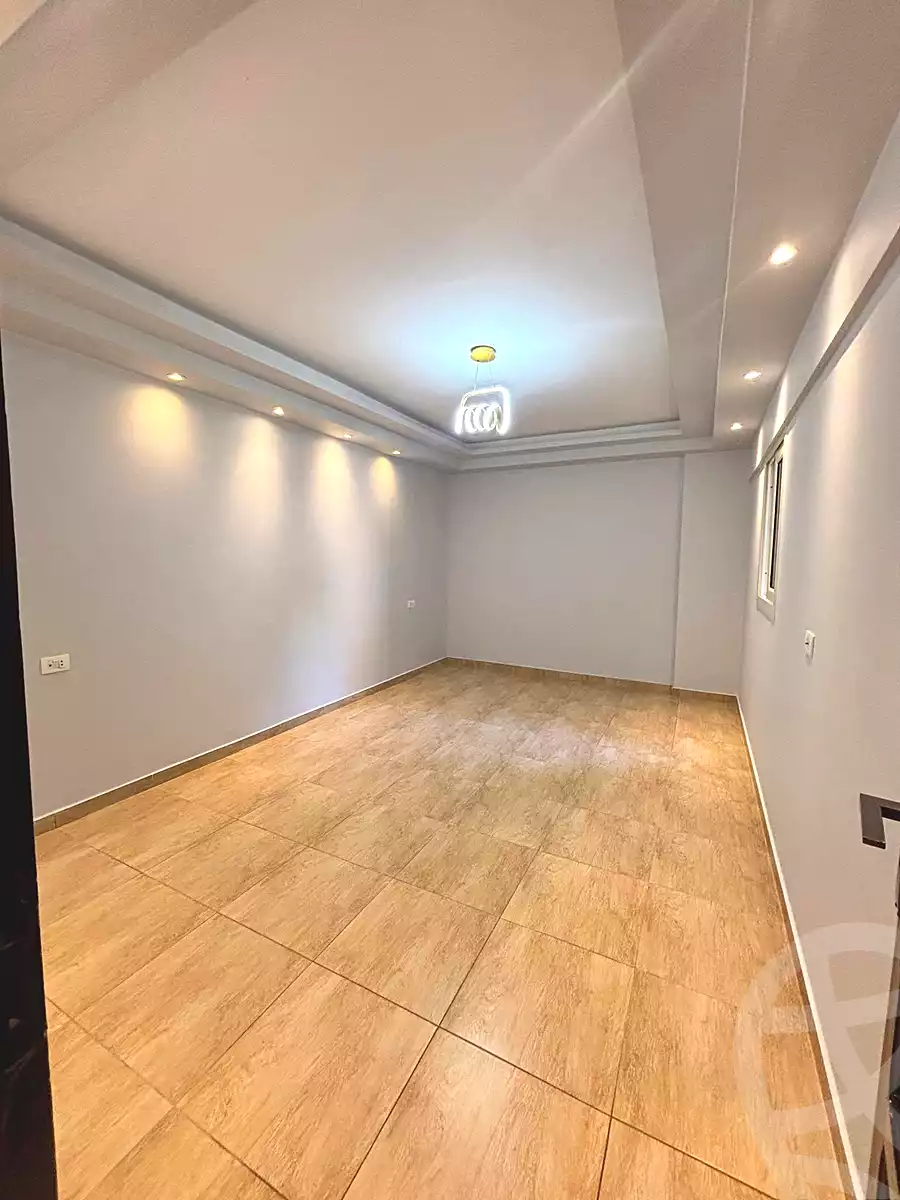 https://aqarmap.com.eg/ar/listing/7192144-for-sale-alexandria-miami-el-sebaey-st
