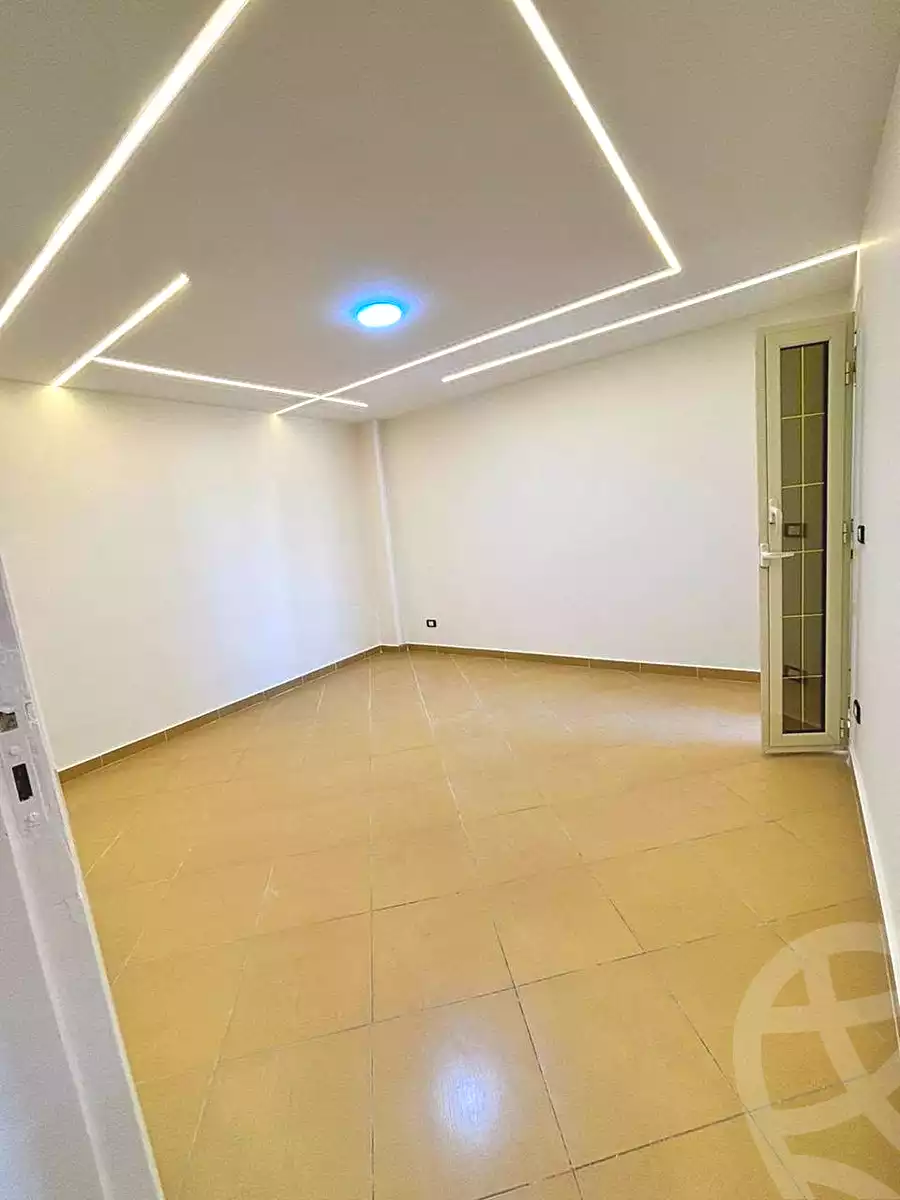 https://aqarmap.com.eg/ar/listing/7192176-for-sale-alexandria-miami-el-gaish-rd-st