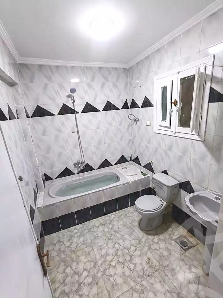 https://aqarmap.com.eg/en/listing/7192279-for-sale-alexandria-al-agamy-el-hanouvel-gabir-hafez-st