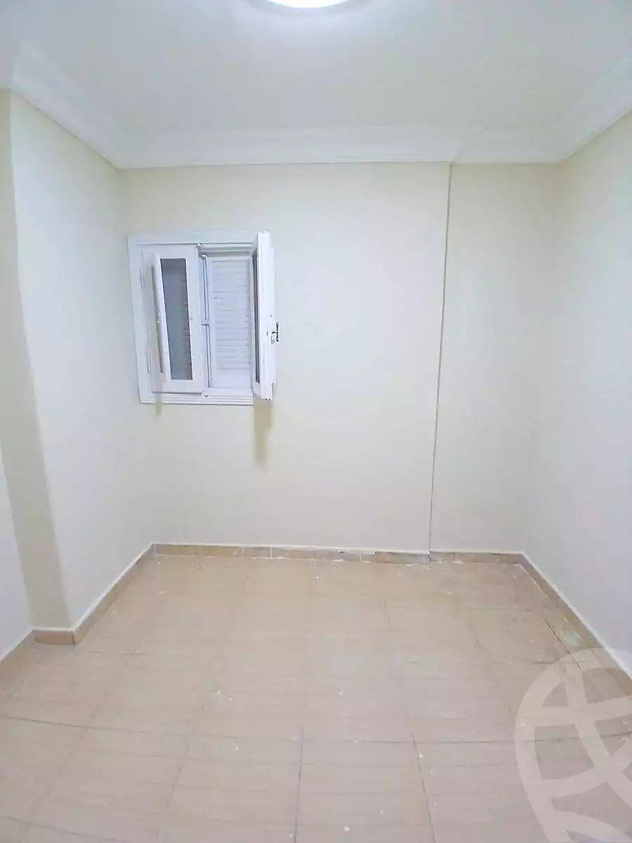 https://aqarmap.com.eg/ar/listing/7192310-for-sale-alexandria-sydy-bshr-sydy-bshr-bhry-gamal-abd-el-nasir-st