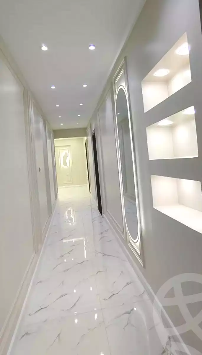 https://aqarmap.com.eg/ar/listing/7192544-for-sale-alexandria-al-agamy-el-hanouvel