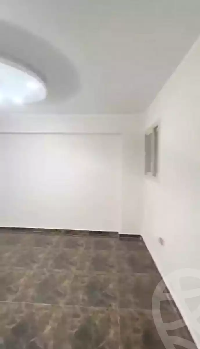 https://aqarmap.com.eg/ar/listing/7192624-for-sale-alexandria-new-miami-street-10