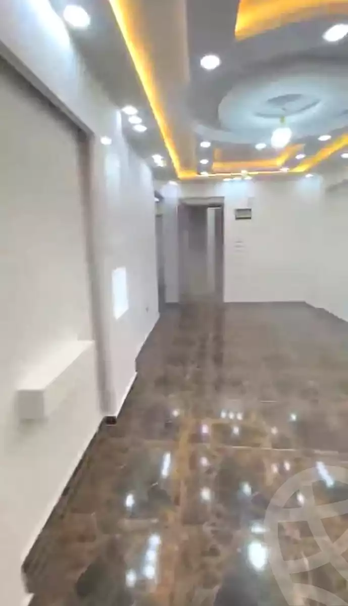 https://aqarmap.com.eg/ar/listing/7192624-for-sale-alexandria-new-miami-street-10
