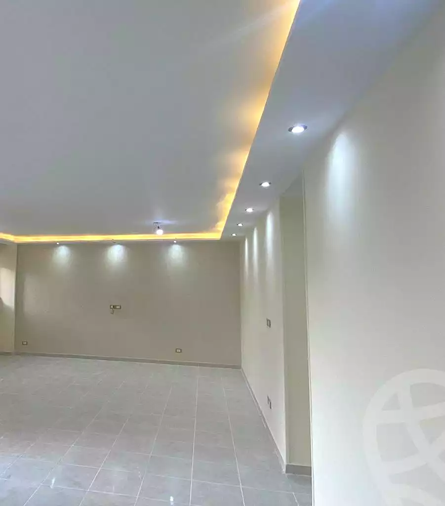 https://aqarmap.com.eg/ar/listing/7192874-for-rent-cairo-new-cairo-lrhb-city-phase-4-saad-zaghloul-st