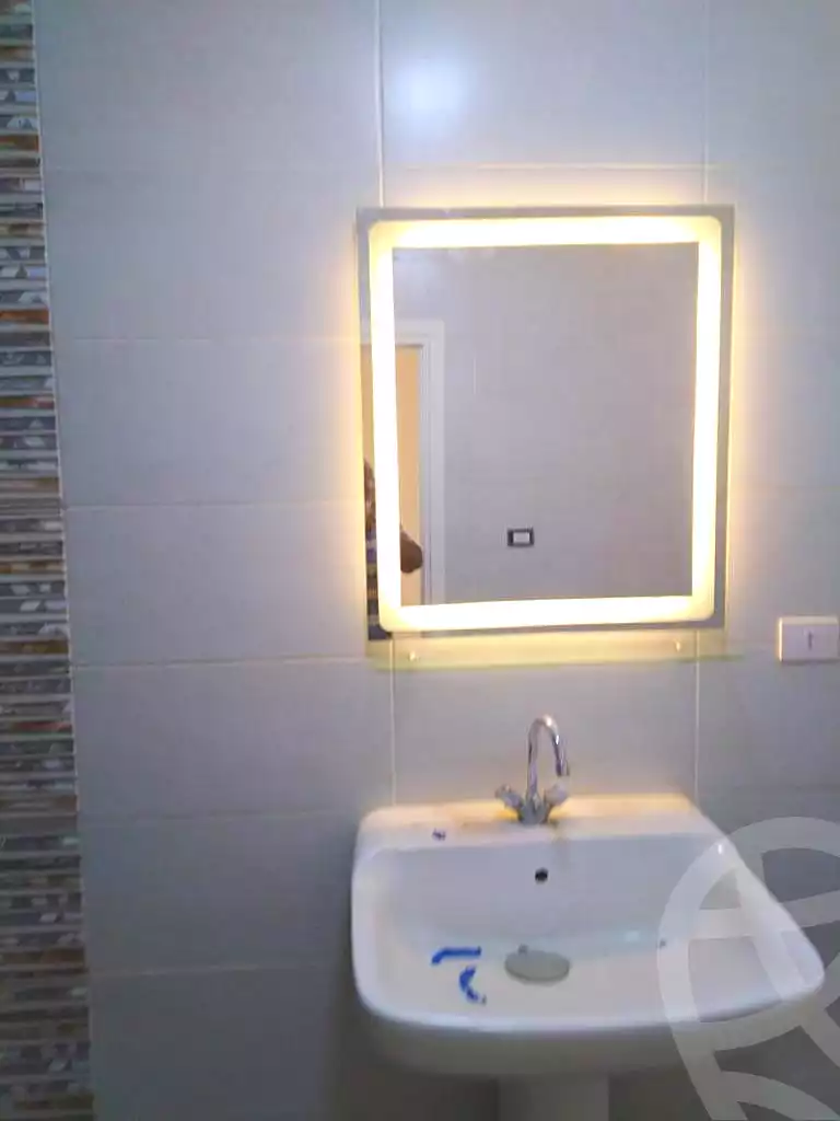 https://aqarmap.com.eg/ar/listing/7192874-for-rent-cairo-new-cairo-lrhb-city-phase-4-saad-zaghloul-st
