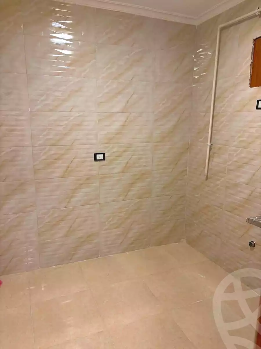 https://aqarmap.com.eg/ar/listing/7192970-for-sale-cairo-helwan-helwan-el-sharkeya-mostafa-safwat-st